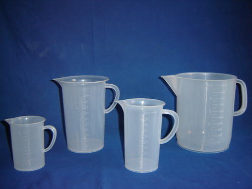 Amber Plastic Measuring Jug, for Chemical Laboratory, Industrial