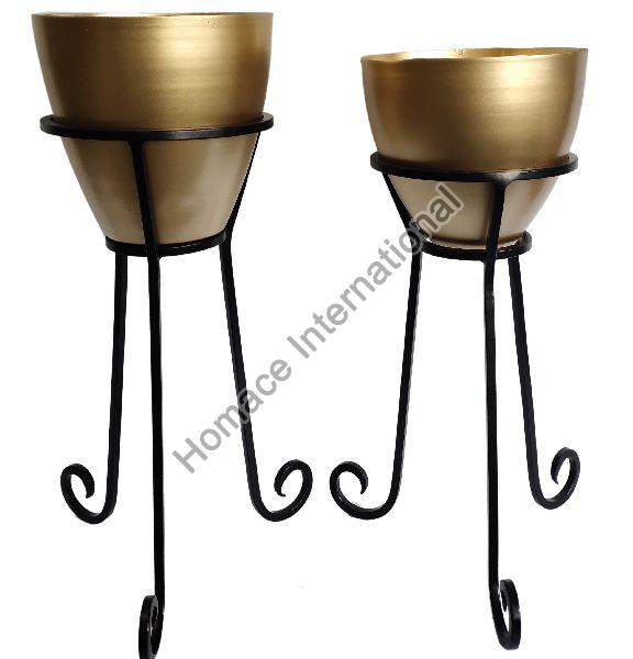 Iron Pot Stand Homace International, Moradabad, Uttar Pradesh