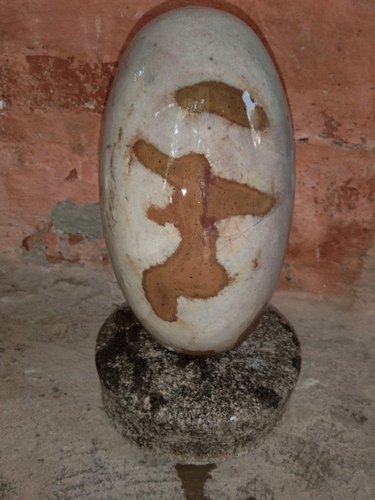 White Narmada Om Shivling Stone, Size : 9 Inch