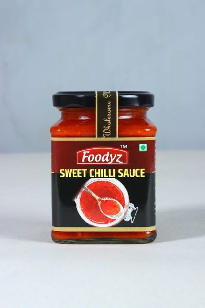 Sweet chilli sauce, for Home, Restaurant, Feature : Attractive Design