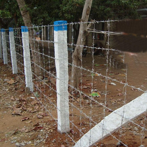 Iron Barbed Wire Fencing, Grade : AISI, ASTM, DIN