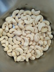 120 Scorched Cashew Nuts, Packaging Size : 1kg, 2kg, 5kg, 10kg, 20kg