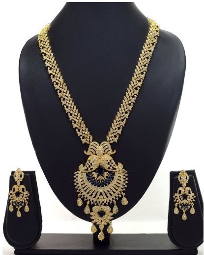 Polished Artificial Traditional Necklace Set, Packaging Type : Wooden Box