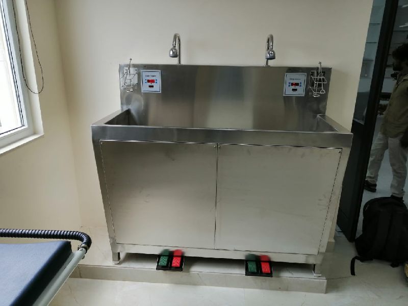 Stainless Steel Automatic Surgical Scrub Station, for Hospital, Hotel, Laboratory, Feature : Fine Finished