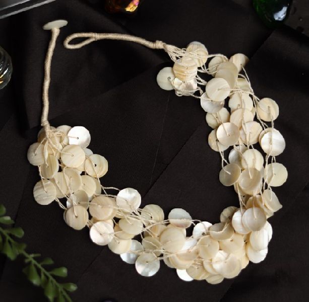 sea shells necklace