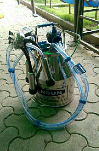 Vanson Milking Machine, Voltage : 220 V