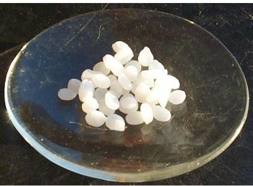 Annexe Chem Sodium Hydroxide Pellets AR, Color : White