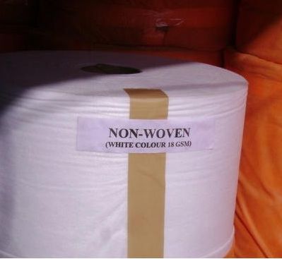SBPP Non Woven White Fabric Rolls, Packaging Size : 500KG