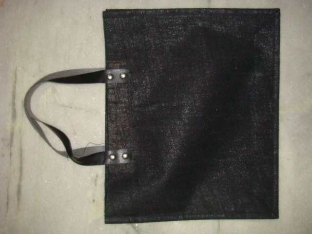 BLACK DYED JUTE BAG WITH REXINE HANDLE
