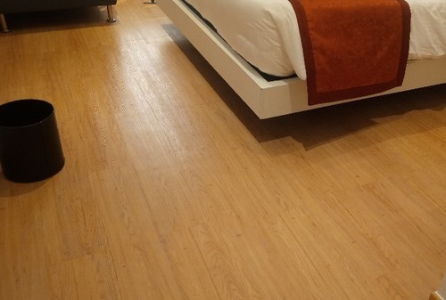 Polished Plain Yellow Wooden Floorings, Size : Standard