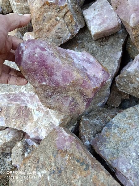 Natural Non Polished rose quartz, for Jewellery Use, Form : Solid