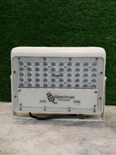 LENS LED FLOOD LIGHT 50 WATT IP65 WATERPROOF 5700K - 6500K 2 YEAR WARRANTY