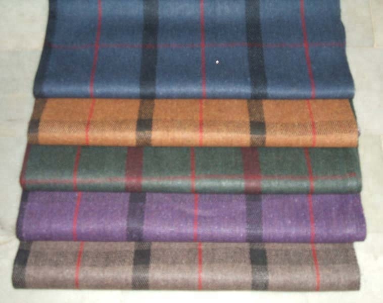 Woolen Shoddy Blanket, Size : Standard, Technics : Handloom at Best ...