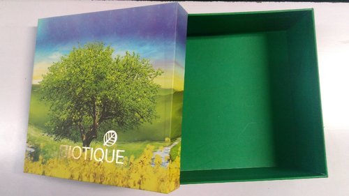 Printed Paper Cosmetic Box, Shape : Rectangular