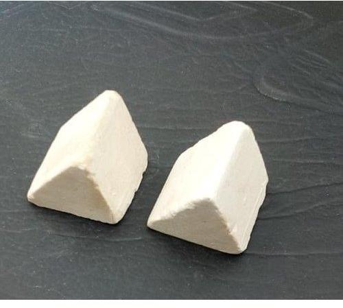 Triangle Ceramic Deburring Media, Color : White