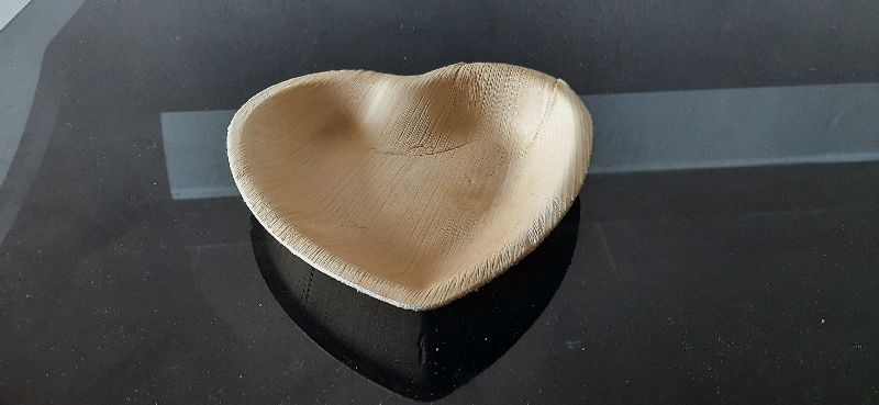 Areca Leaf Heart Shaped Plate, Packaging Type : Plastic Pouch