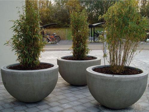 Round Concrete Flower Pot, for Plantation, Feature : Hard Structure