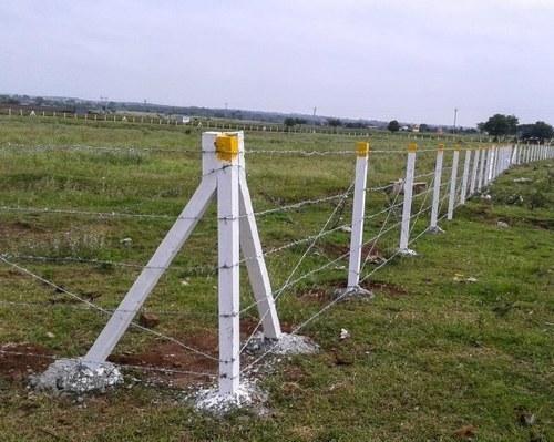 Concrete rcc fencing pole, Length : 4.5mtr