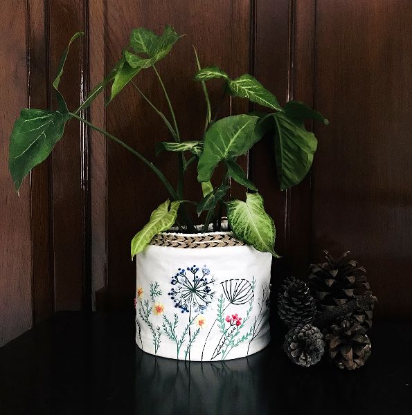 7 Inch Embroidered Pot Cover, Color : White