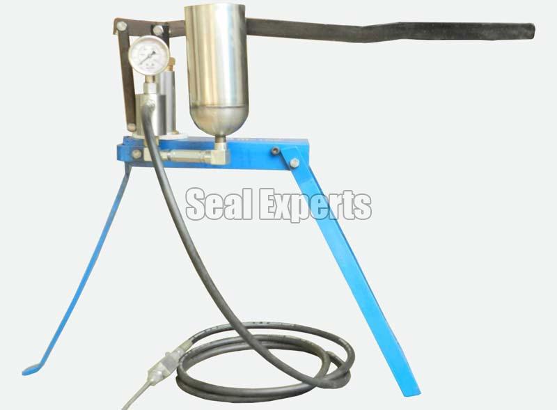 Manual Injection Pump by S R Enterprises, Manual Injection Pump from