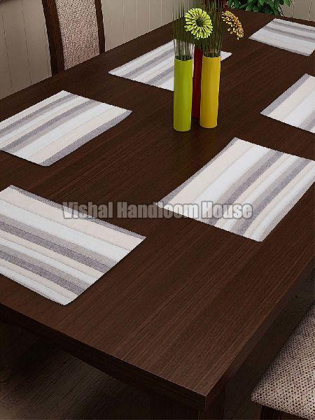 Rectangular Designer Table Mat, for Home, Feature : Easy Washable, Eco-Friendly, Waterproof