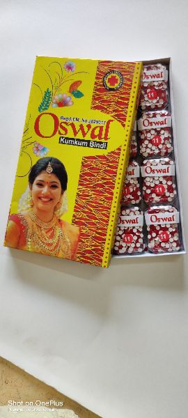 Oval Velvet Oswal bindi, for Parlour, Personal, Feature : Waterproof