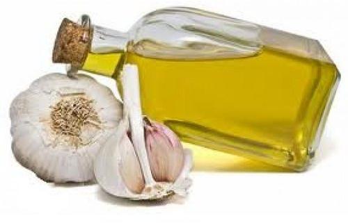 Garlic Oil, for Foods, Form : Liquid