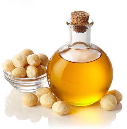 Macadamia Nut Oil, for Cooking, Feature : Immense Health Benefits