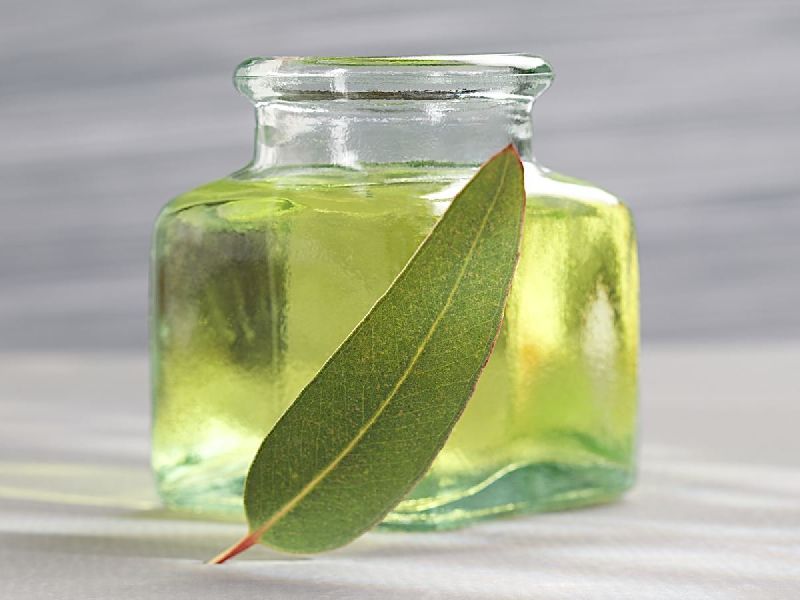 Secure Premium Quality Eucalyptus Oil, for Infections, Grade : AA