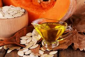 Common pumpkin seed oil, for Medicine, Feature : Antioxidant, Reduce Digesting Issue