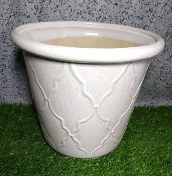 Qunoot Ceramics Clay Polished White Balti Pot, Feature : Anitque, Fine Finish, Hard Structure