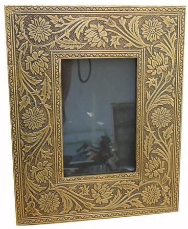 Carved Brass photo frames, Color : Golden