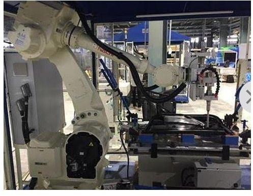 Automatic Robotic Welding Cell