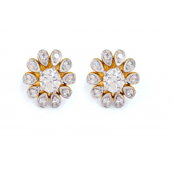 075 Carat 7 Stone Flower Diamond Earring In 18K Yellow Gold  Fascinating  Diamonds