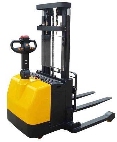 Electric Straddle Stacker, Capacity : 3000/3500/4000 lb