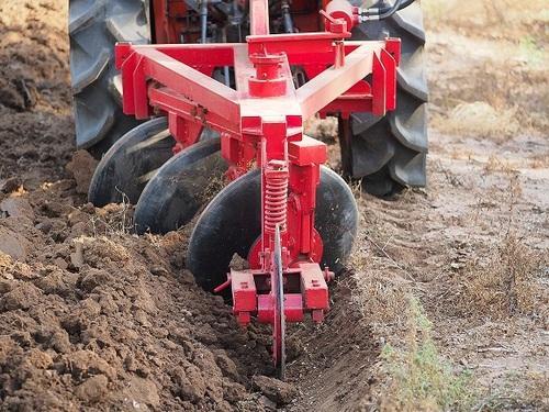 Red Round Disc Plough, for Agriculture Use, Automatic Grade : Manual