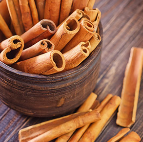 Cinnamon Oil, Feature : Purity