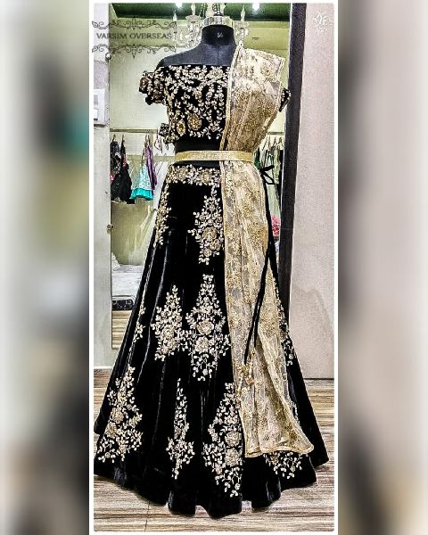 Zardozi Hand Embroidered Bridal Lehenga