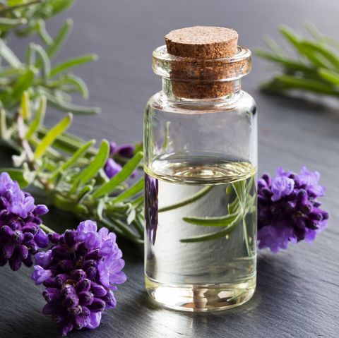 Lavender oil, for Cosmetics, Pharmas, Feature : Highly Effective, Hygienic