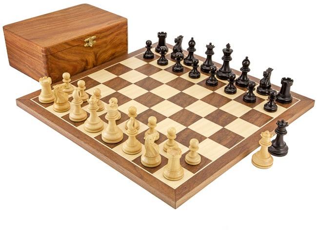 Polished Wooden Chess Set, for Playing, Shape : Square