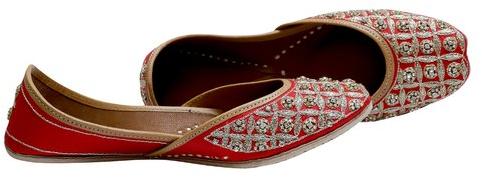 Red Embroidered Jutti