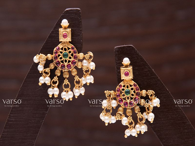 211132 Gold Polish Alloy Earings