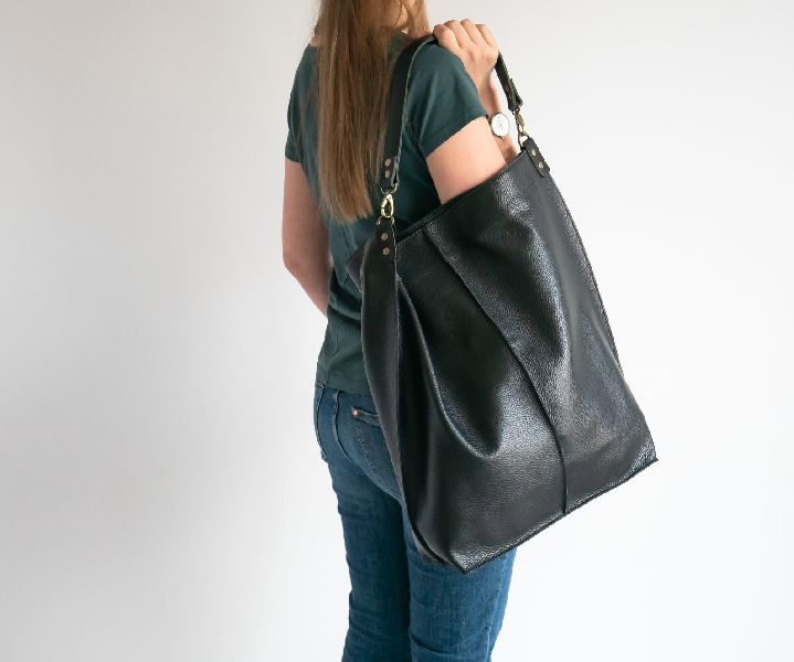 Plain L3 Leather Tote Bag, Feature : Easy Washable, Fine Finish