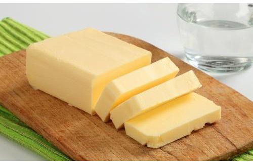 Fresh Butter, For Cooking, Home, Restaurant, Snacks, Packaging Type : Glass Jar, Paper Packet, Plastic Box