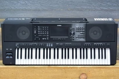 Brand New Yamaha PSRSX900 Arranger Workstation keyboard