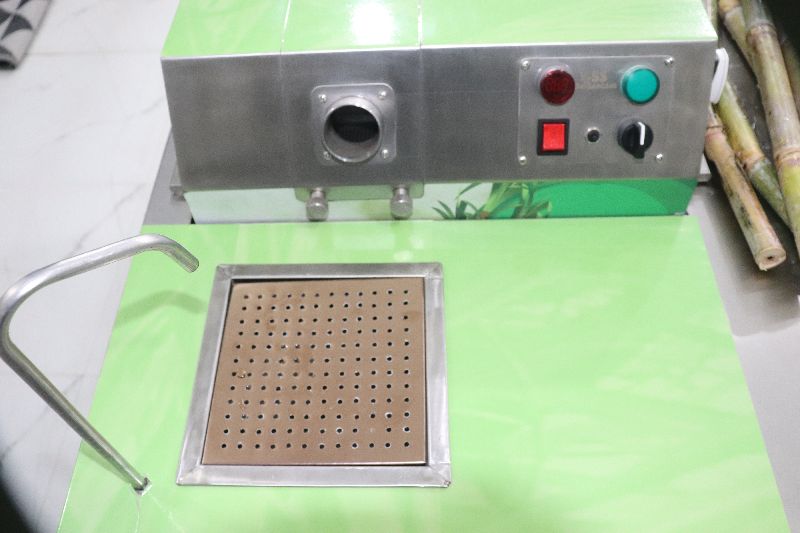 Manufacturer of SUGARCANE JUICE MACHINE from Ahmedabad, Gujarat by SS