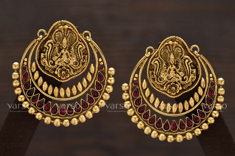 Polished Alloy 3133 Antique crescent Earring, Occasion : Festival Wear, Party Wear, Weeding Wear