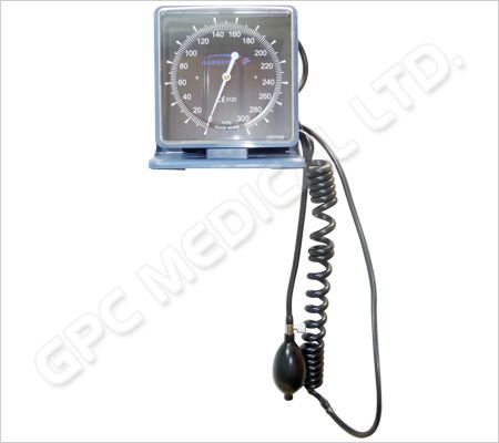 SPHYGMOMANOMETER