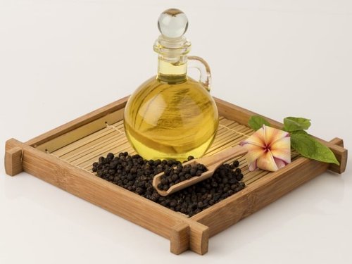 Organic Black Pepper Oil, for Cooking