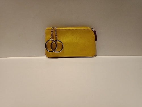 Mon Exports Ladies Leather Pouch, Color : Yellow